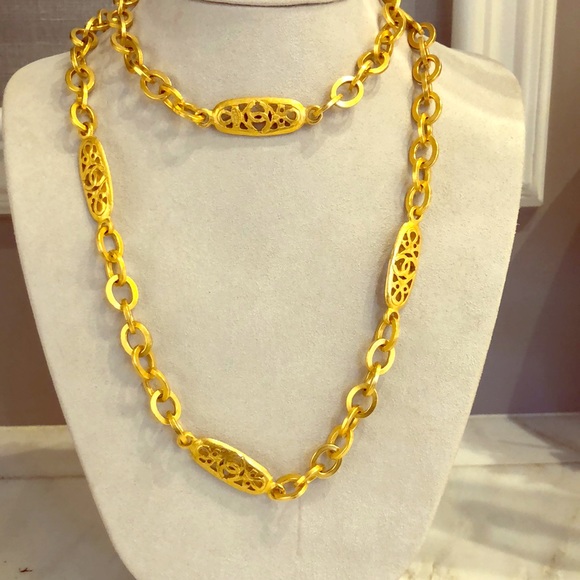 CHANEL Jewelry - Authentic Vintage Chanel Oval link Chain CHANEL Jewelry - Authentic Vintage Chanel Oval link Chain